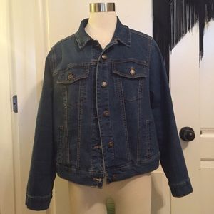 PLUS SIZE DARK WASH DENIM JACKET