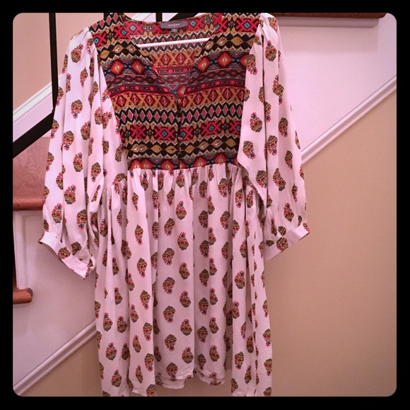 Umgee NWOT top size Medium