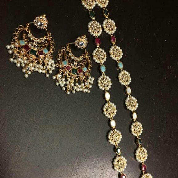 Multi stone necklace and multi stone earrings
