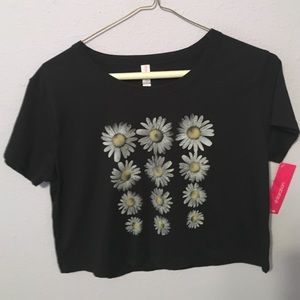 Never worn daisy black crop top