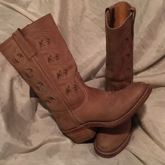 Frye Shoes - 💥💥FLASH SALE💥💥Frye Boots