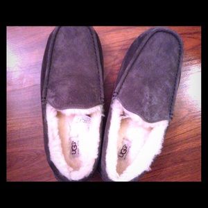 Men's ugg slippers