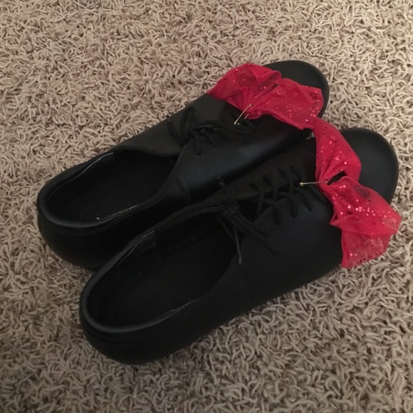 Tap shoes