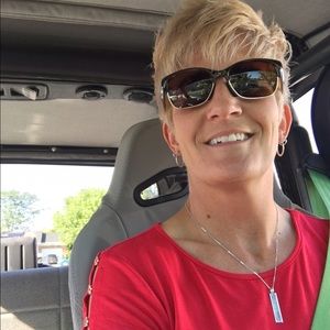 Meet your Posher, Heidi