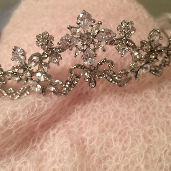 Gorgeous adult princess tiara 👑
