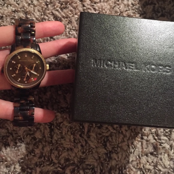 Michael kors watch - Picture 3 of 3