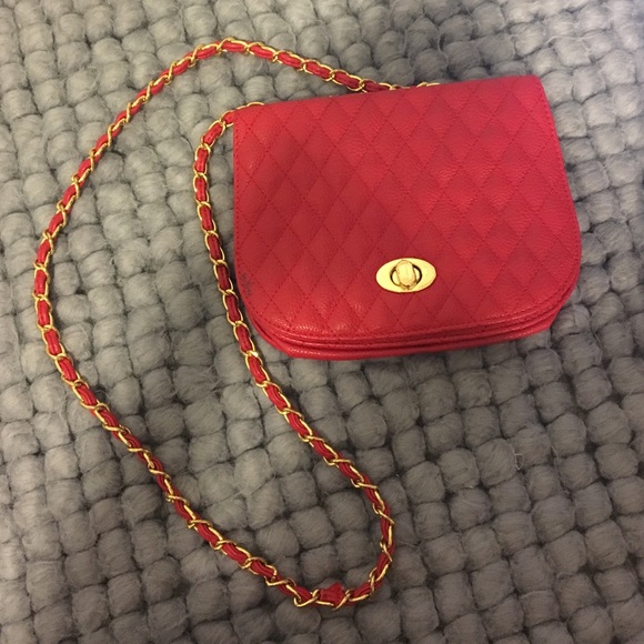 Red purse!
