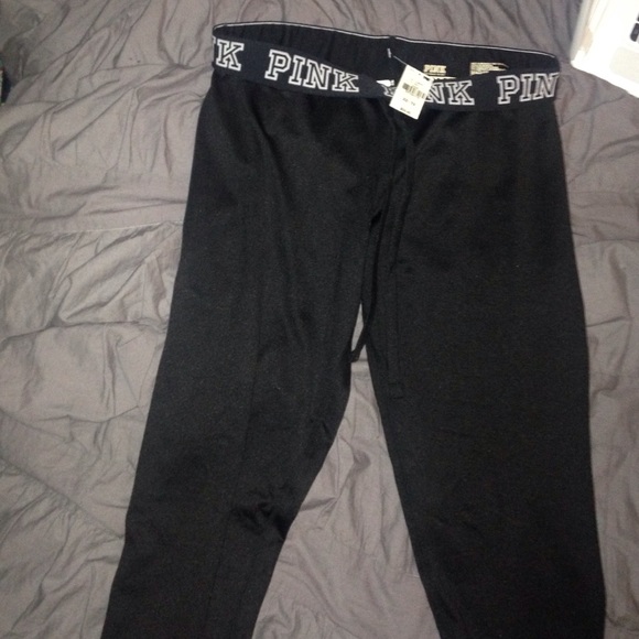 Never worn pink leggings