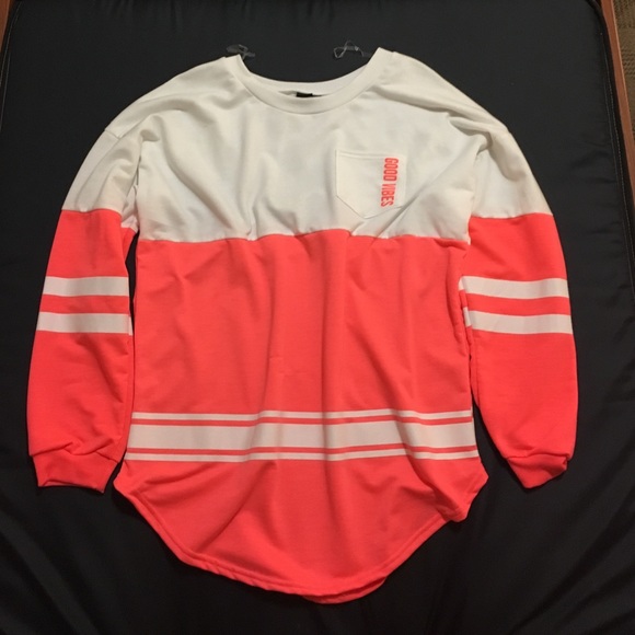 Sweaters - Goodvibes sweatshirt