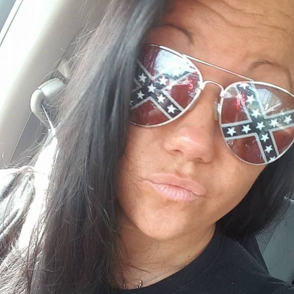 Meet your Posher, Dana - Picture 2 of 2