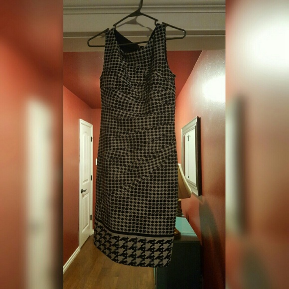 Jessica Simpson dress size 4