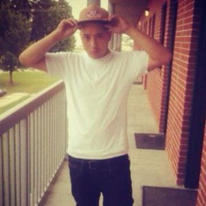 Meet your Posher, Deandre