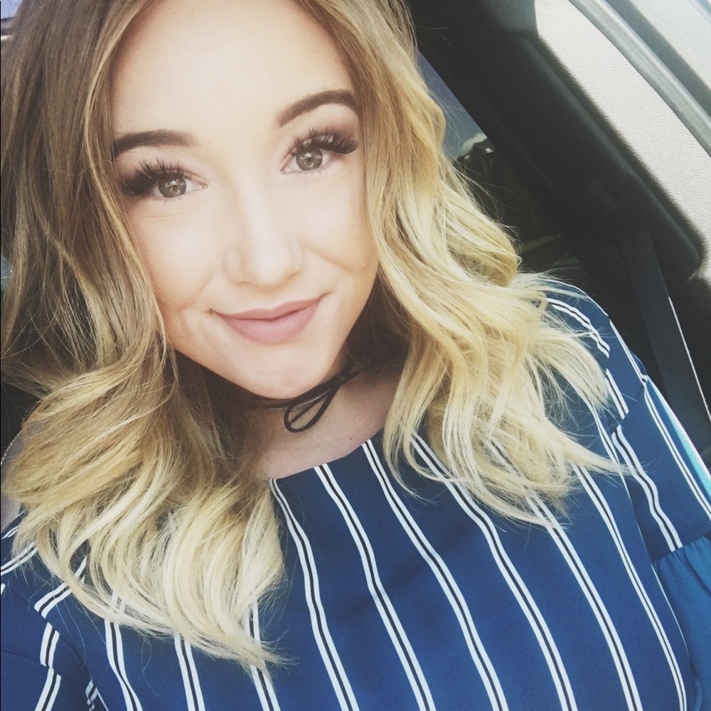 Meet your Posher, Whitney