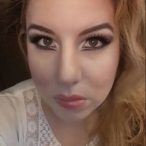 Meet your Posher, Gwynneth