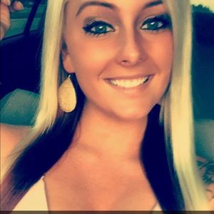 Meet your Posher, Kristin