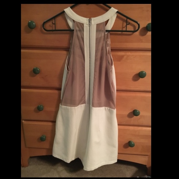 White romper with nude shear - Picture 2 of 2