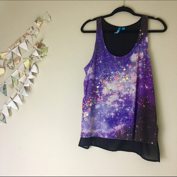 Slight high low tank with galaxy design