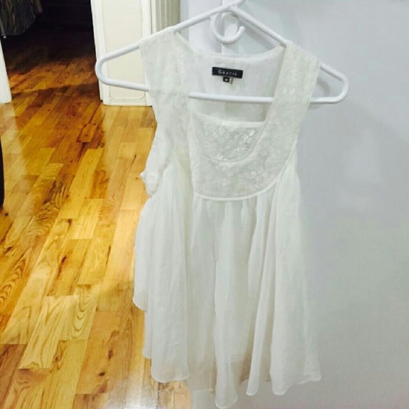 Gracia sheer flair top