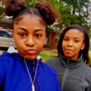 Meet your Posher, Ashantis