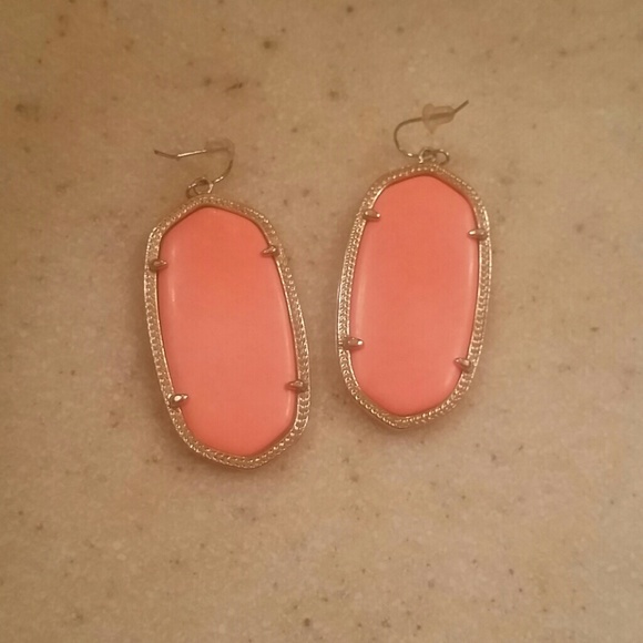 Kendra scott earrings