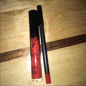 Kylie 22 - DO NOT BUY. FOR @mileywhatisgood