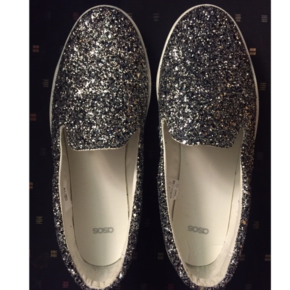 ASOS SLIP ON SHOES