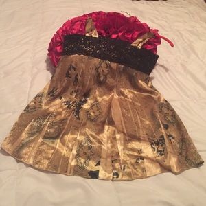 Gold and black pleated tank💖