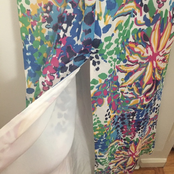 Beautiful floral print maxi dress .. Lined - Picture 4 of 4