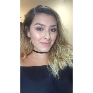 Meet your Posher, Melanie