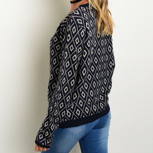 LAST ONE‼️ Navy and White Geometric Sweater - Picture 2 of 3