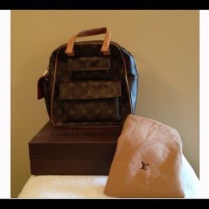 Vintage Louis Vuitton bag! For jadaniels34