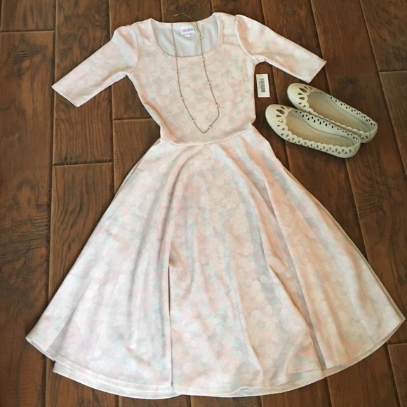 Beautiful Lularoe Nicole!