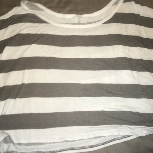 Grey white striped crop top short sleeve tank top - Picture 4 of 5
