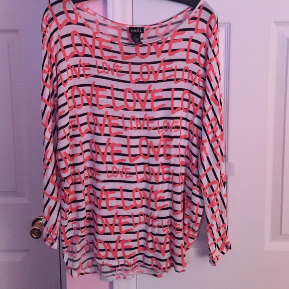 Rue 21 shirt