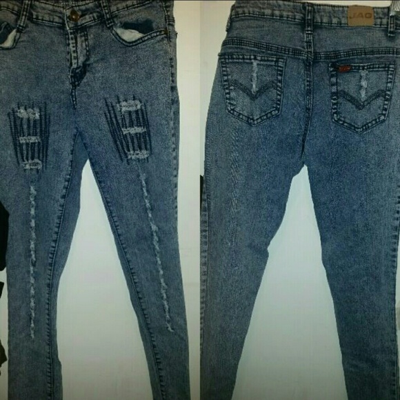 Ripped jeans