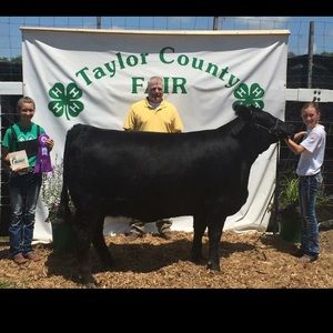 Meet your Posher, Emilee