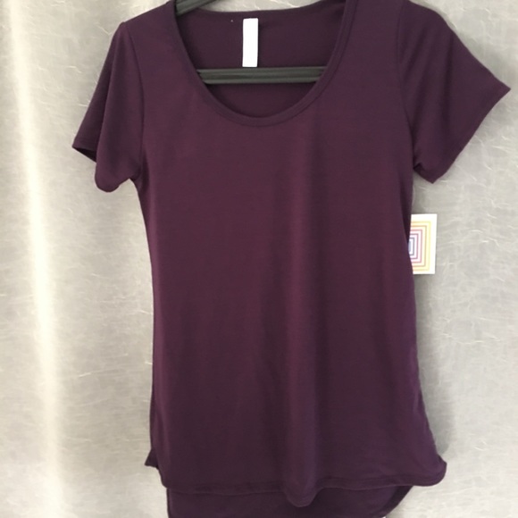 BNWT LuLaRoe Classic Tee