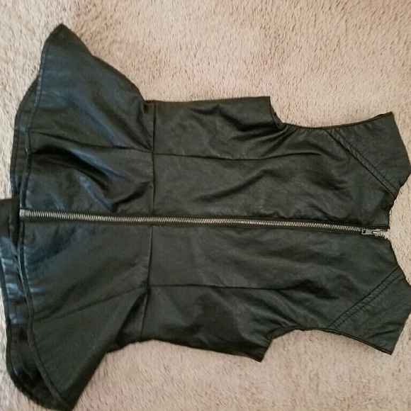 Pelum top - Picture 1 of 2