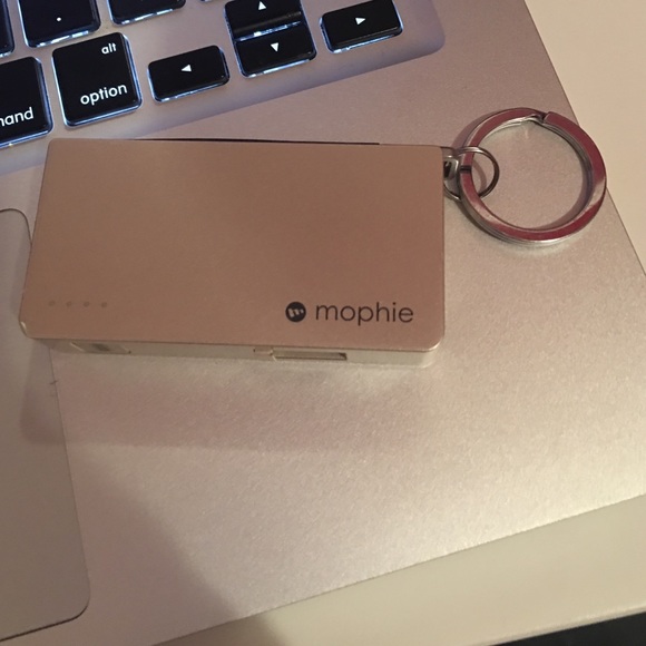 Mophie mini travel charger