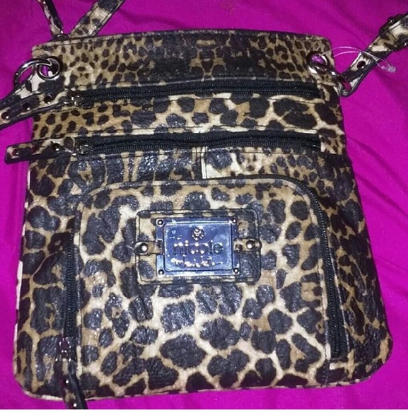 Nicole by Nicole Miller cross body purse