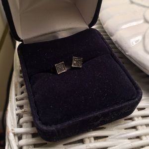 0.10 Carat Black Earrings!