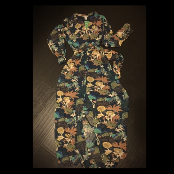 Beautiful Chiffon maxi :: size 4