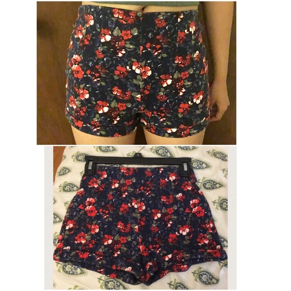 hollister floral shorts