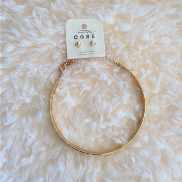 ALL GOLD BAND CHOKER✨ - Picture 3 of 4