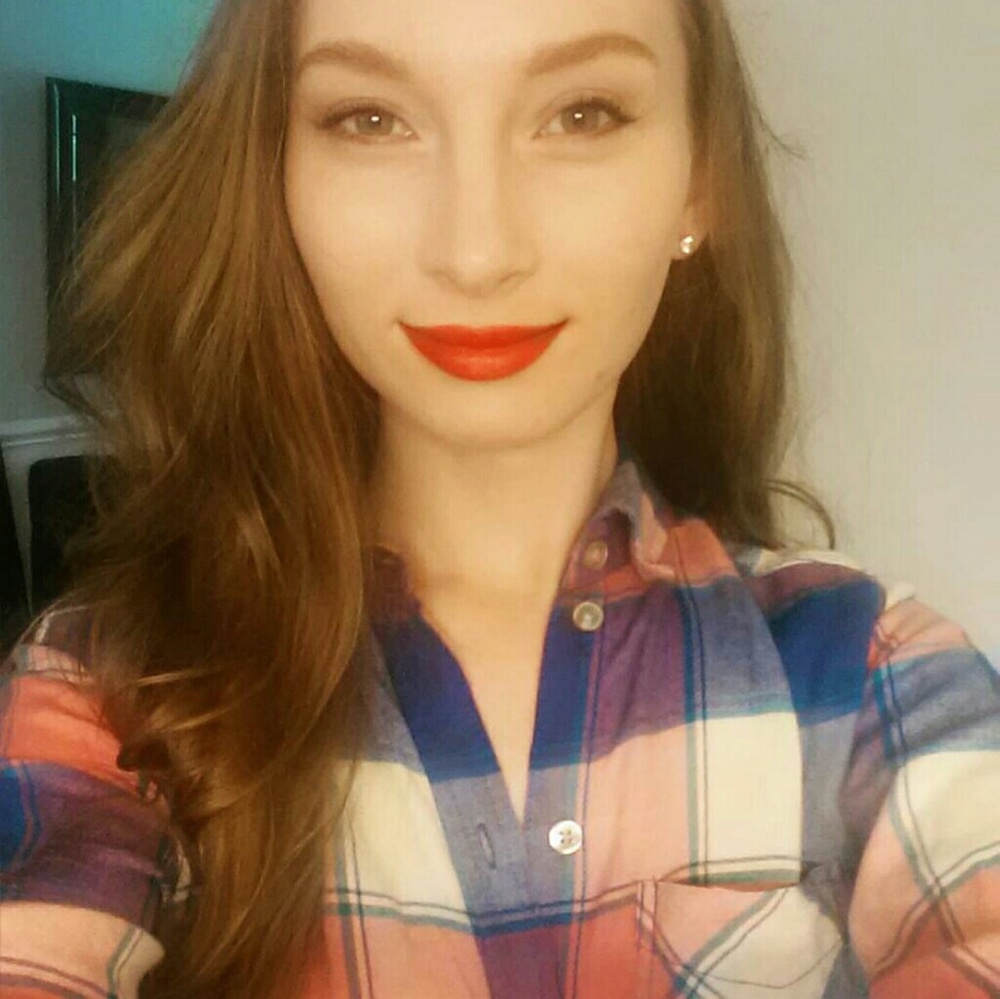 Meet your Posher, Elizabeth