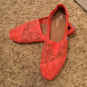 Womens Coral crochet toms 9.5