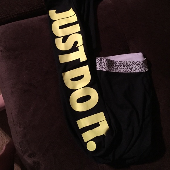 Nike leggings