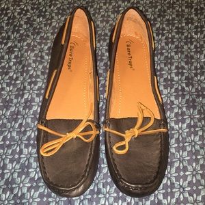 Bare Traps Black Driving Mocs KACIE, Size 8M NWOB