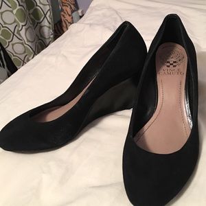 Black low wedges heels Vince camuto