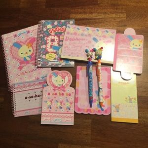 Sanrio Hello Kitty Usahana Note Pad Bundle